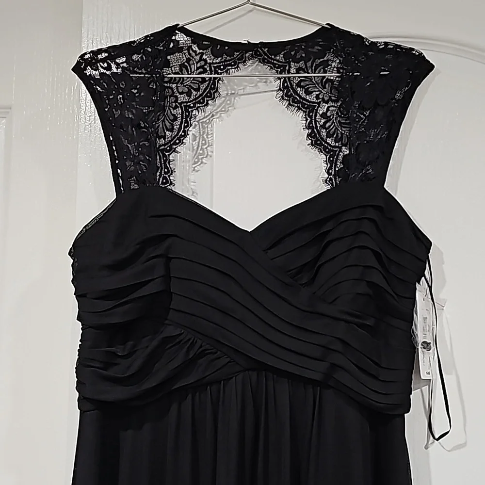 NWT Long black gown with lace top - Picture 3 of 11